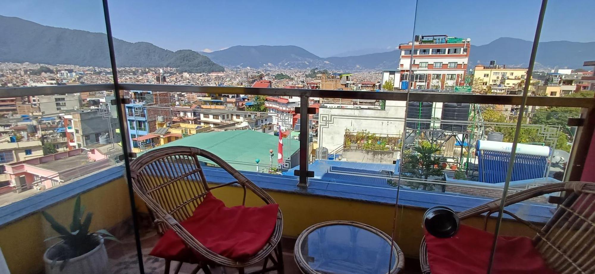 Hotel Yakroo Manang Katmandu Eksteriør billede