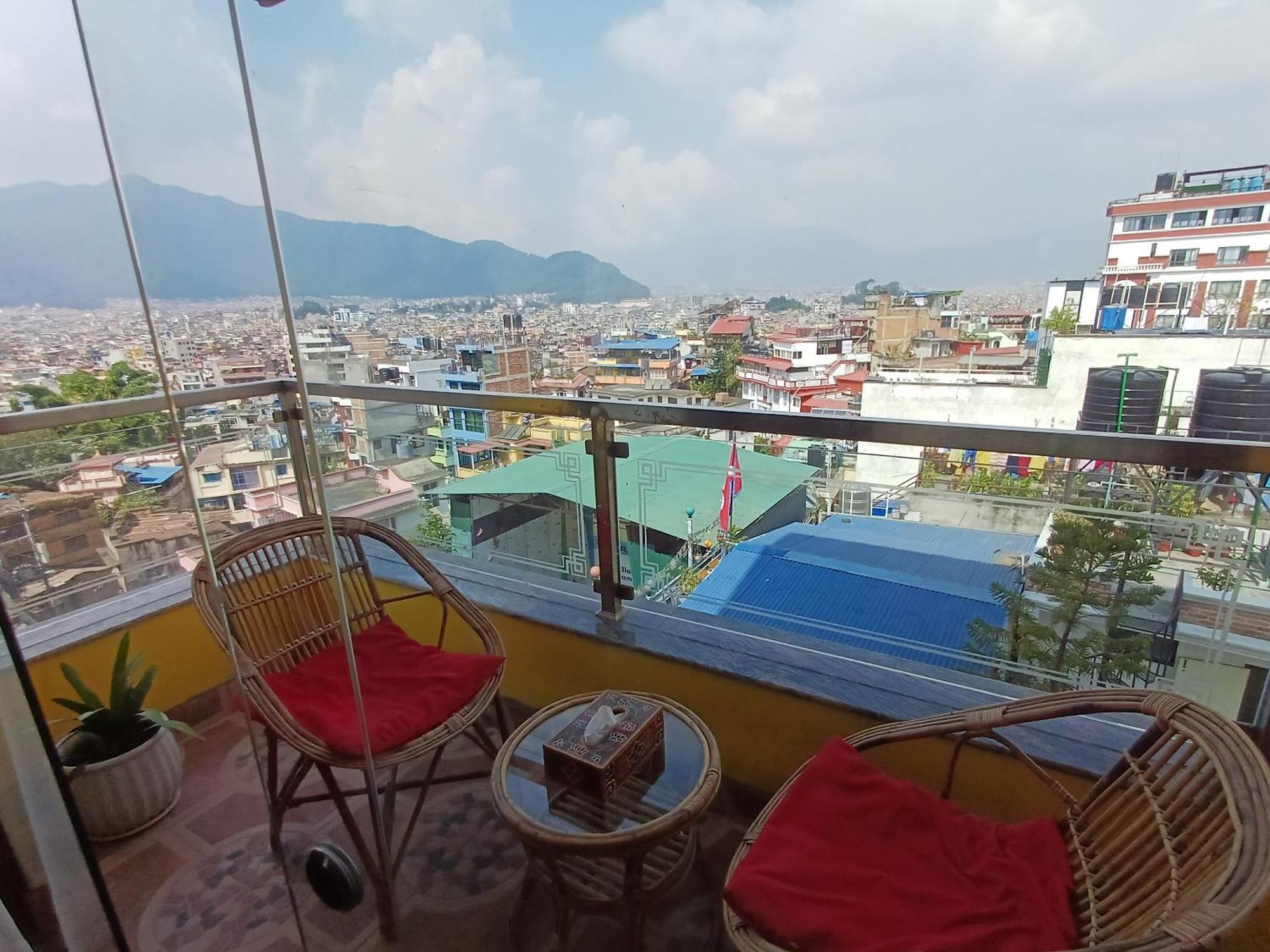 Hotel Yakroo Manang Katmandu Eksteriør billede