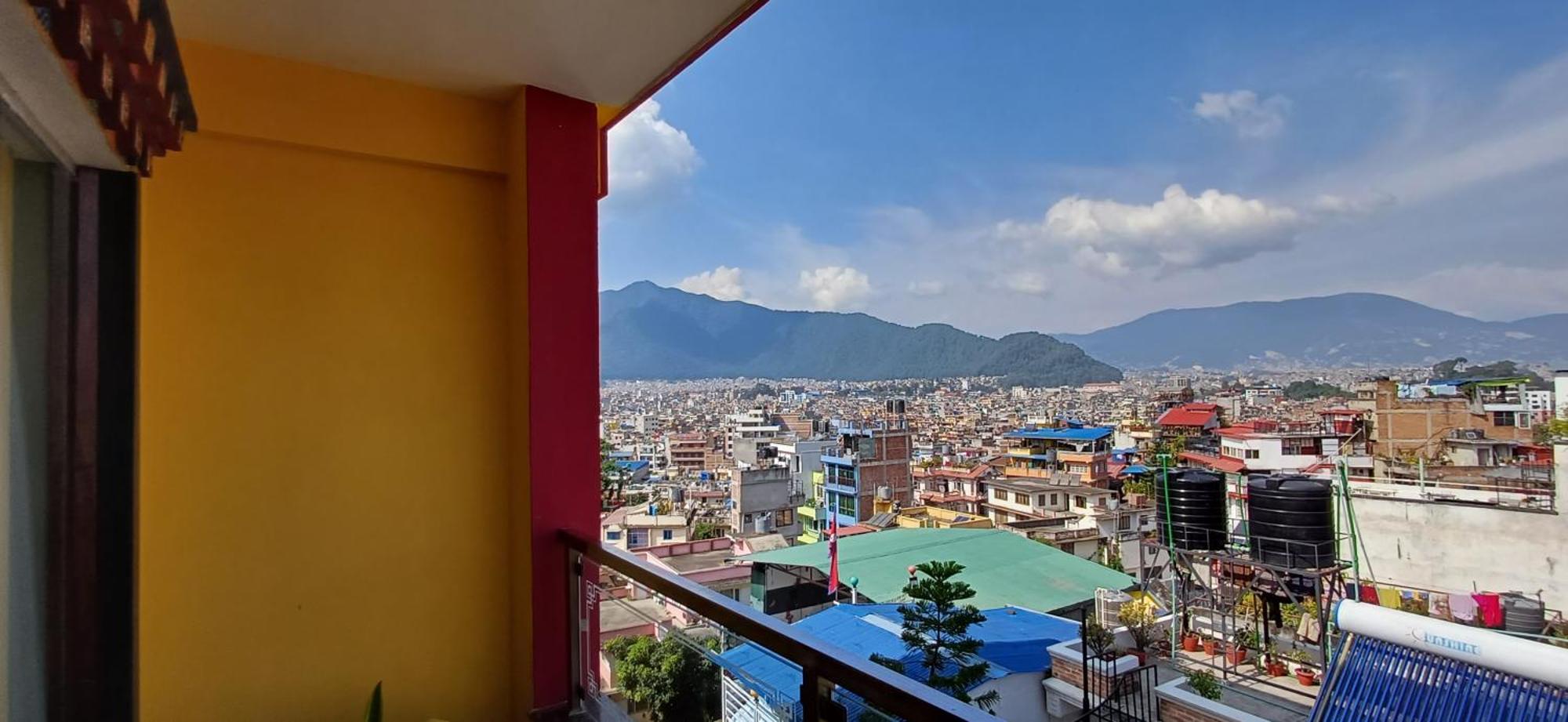 Hotel Yakroo Manang Katmandu Eksteriør billede