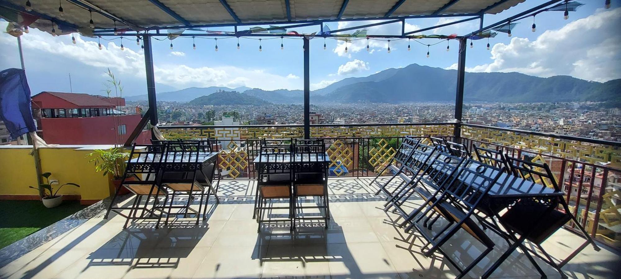 Hotel Yakroo Manang Katmandu Eksteriør billede